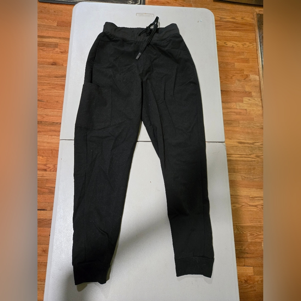 Mandala Black scrub bottoms xs